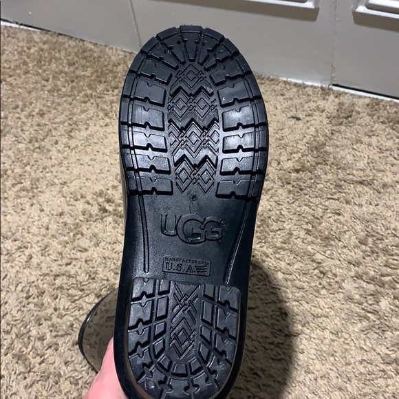 UGG rain/snow boots - Picture 4 of 4